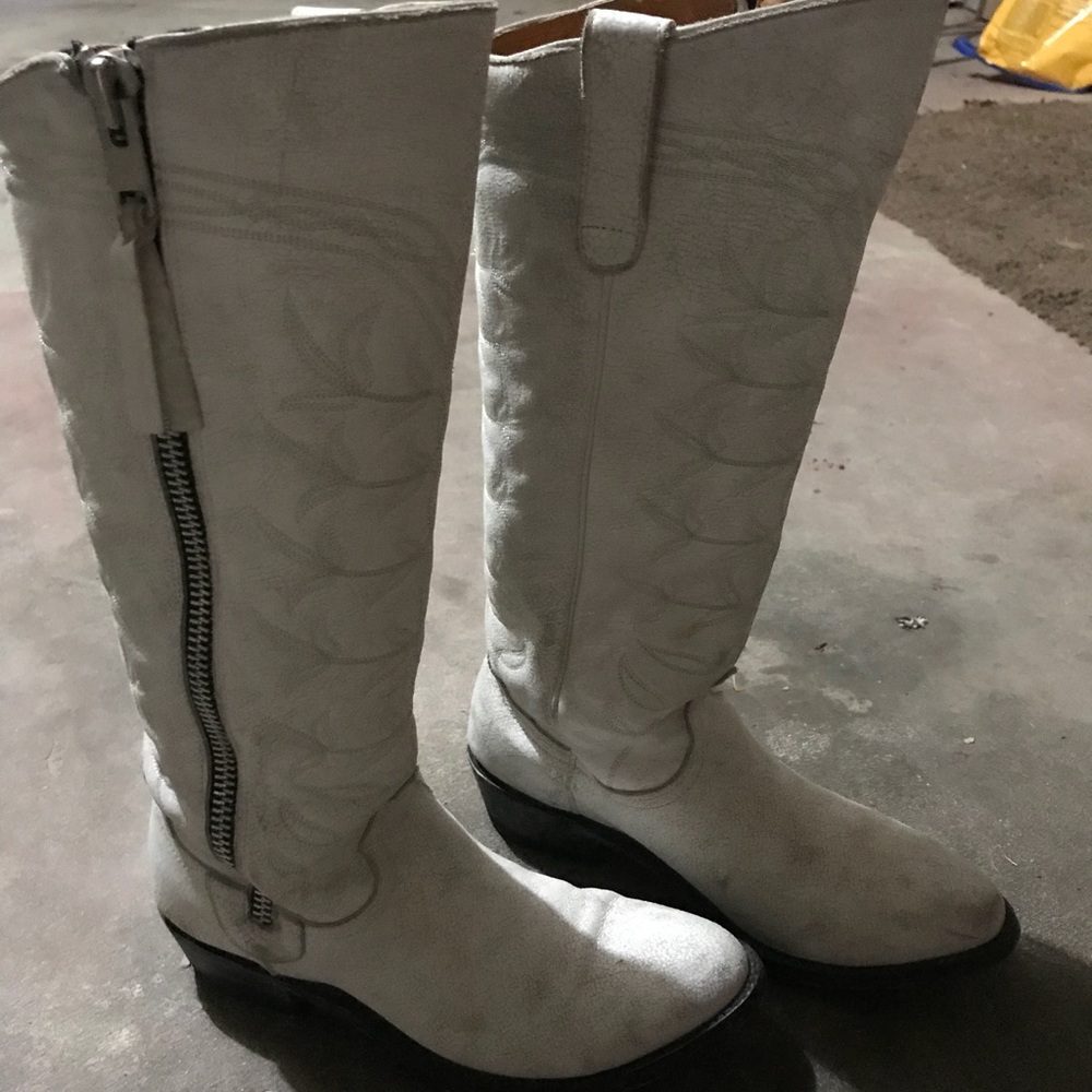 Distressed white Old Gringo boots